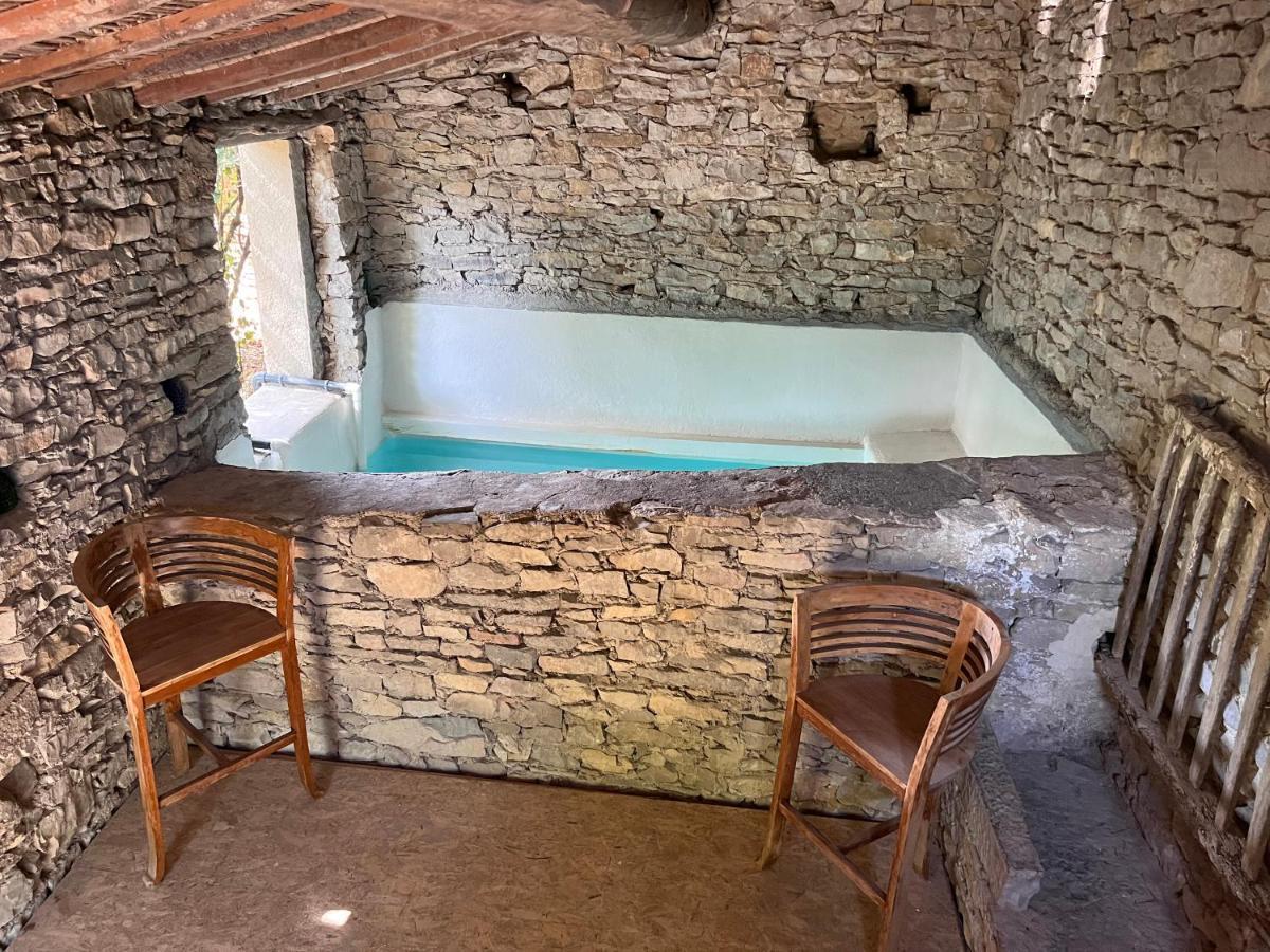 L'Ostal Du Pic Saint Loup Aux Embruscalles Claret Ngoại thất bức ảnh